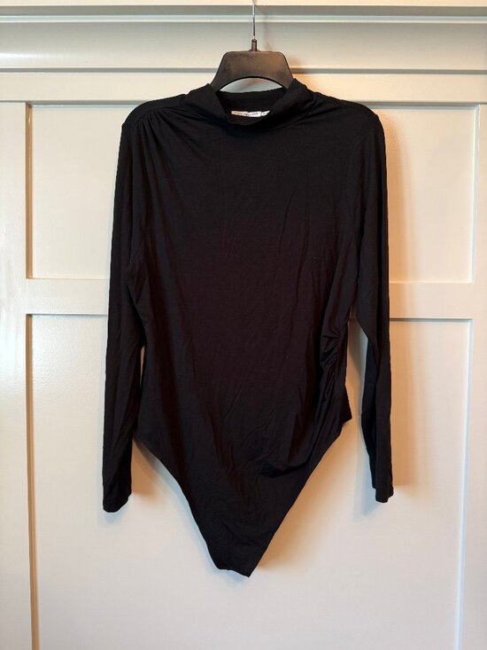Good American Tops - Good American Black Bodysuit Size 6 NWT Sleek Stretch Snap Closure